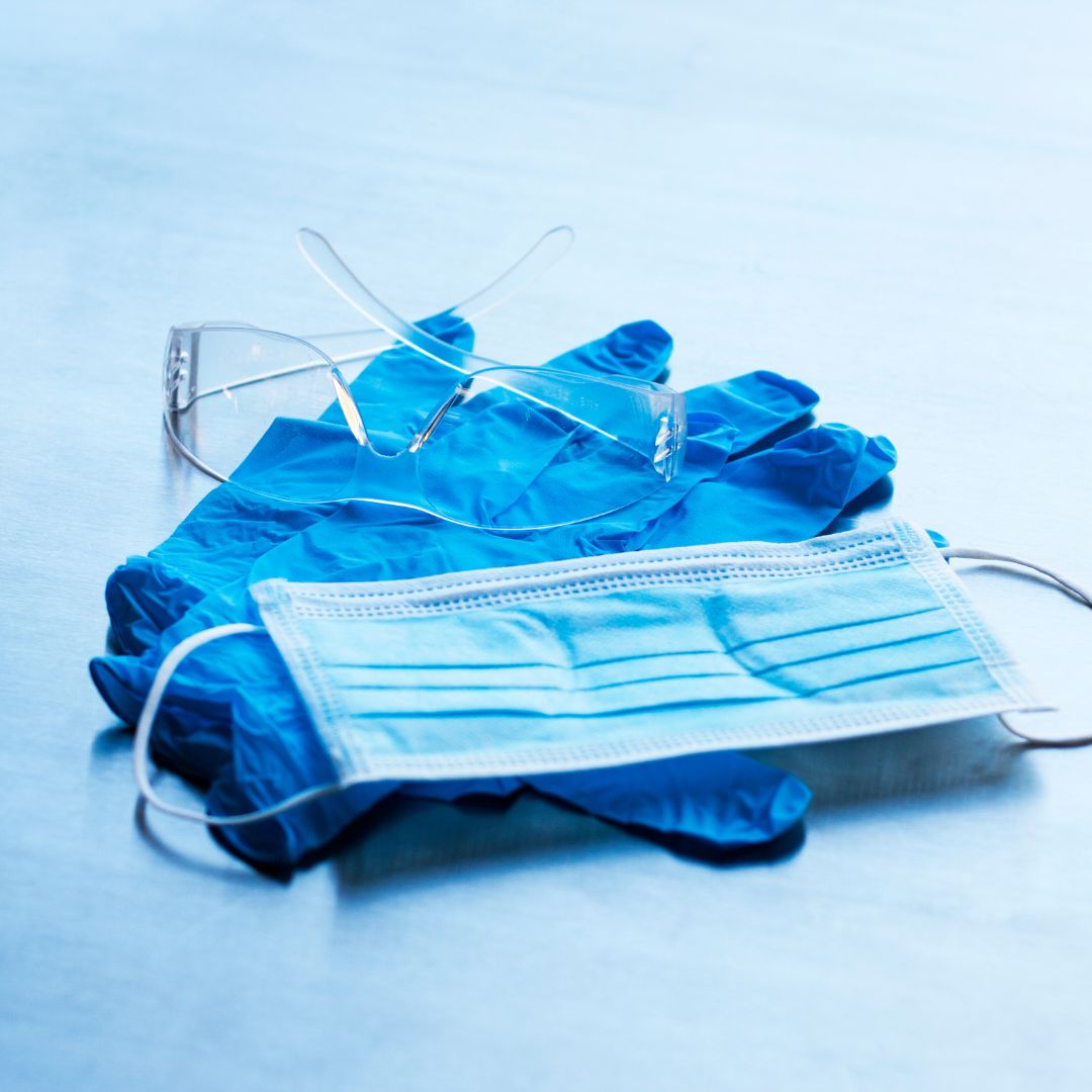 Face mask, gloves, and laboratory glasses